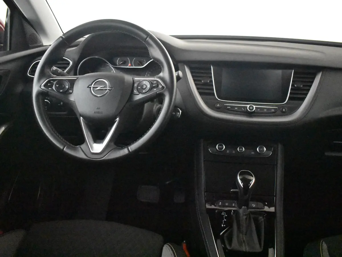 1.2 Turbo Business Elegance l Trekhaak l Riem is Vervangen! l Apple Car play/Android l Navigatie l Parkeersensoren l 18' l Camera l