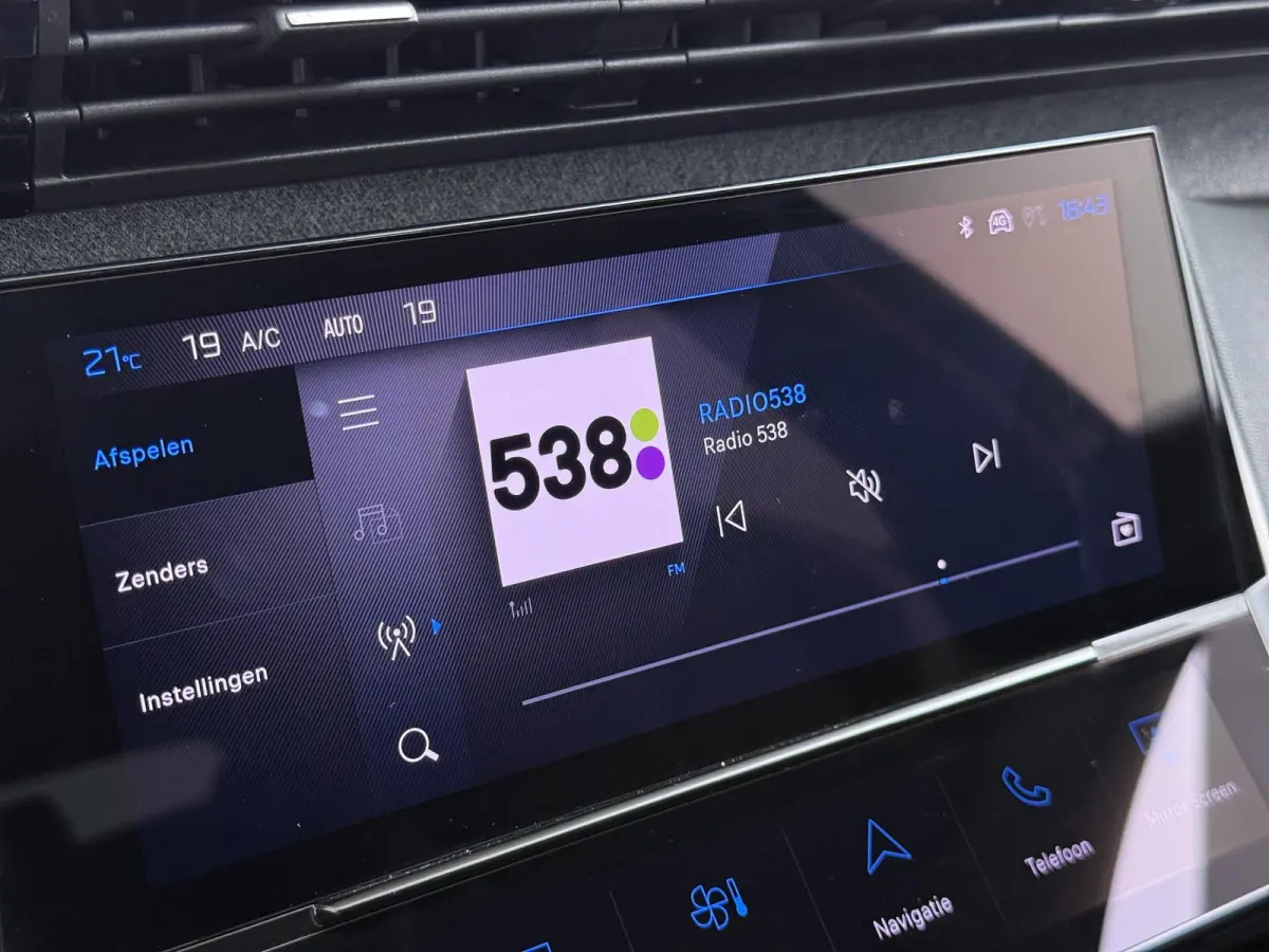 1.6 Plug-in Hybrid 180 Allure PHEV | STOELVERWARMING| DEALER ONDERHOUDEN| DODE HOEK SENSOR| ACHTERUITRIJCAMERA| RIJKLAARPRIJS INCL. 12 MND BOVAG GARANTIE|
