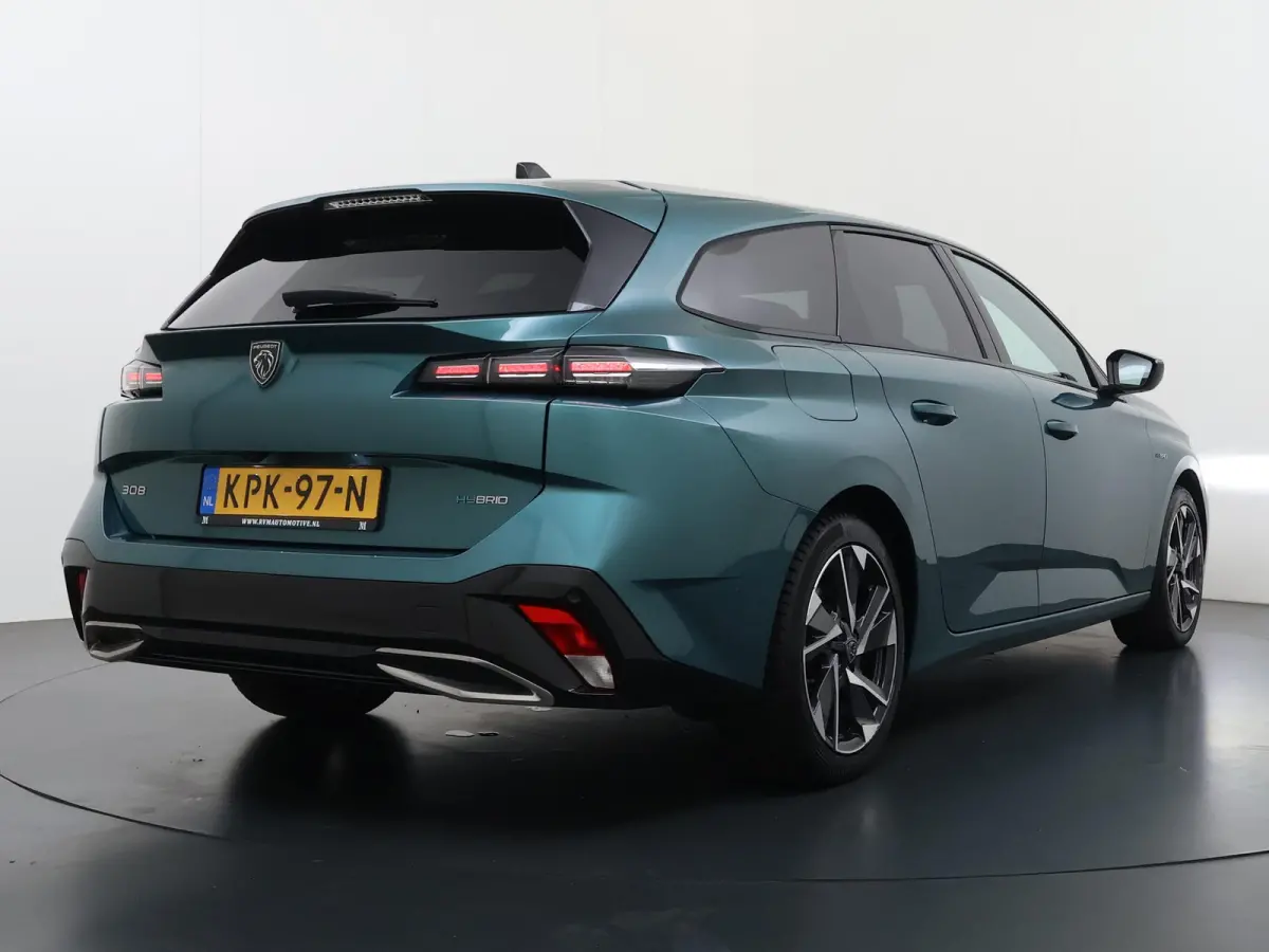 1.6 Plug-in Hybrid 180 Allure PHEV | STOELVERWARMING| DEALER ONDERHOUDEN| DODE HOEK SENSOR| ACHTERUITRIJCAMERA| RIJKLAARPRIJS INCL. 12 MND BOVAG GARANTIE|