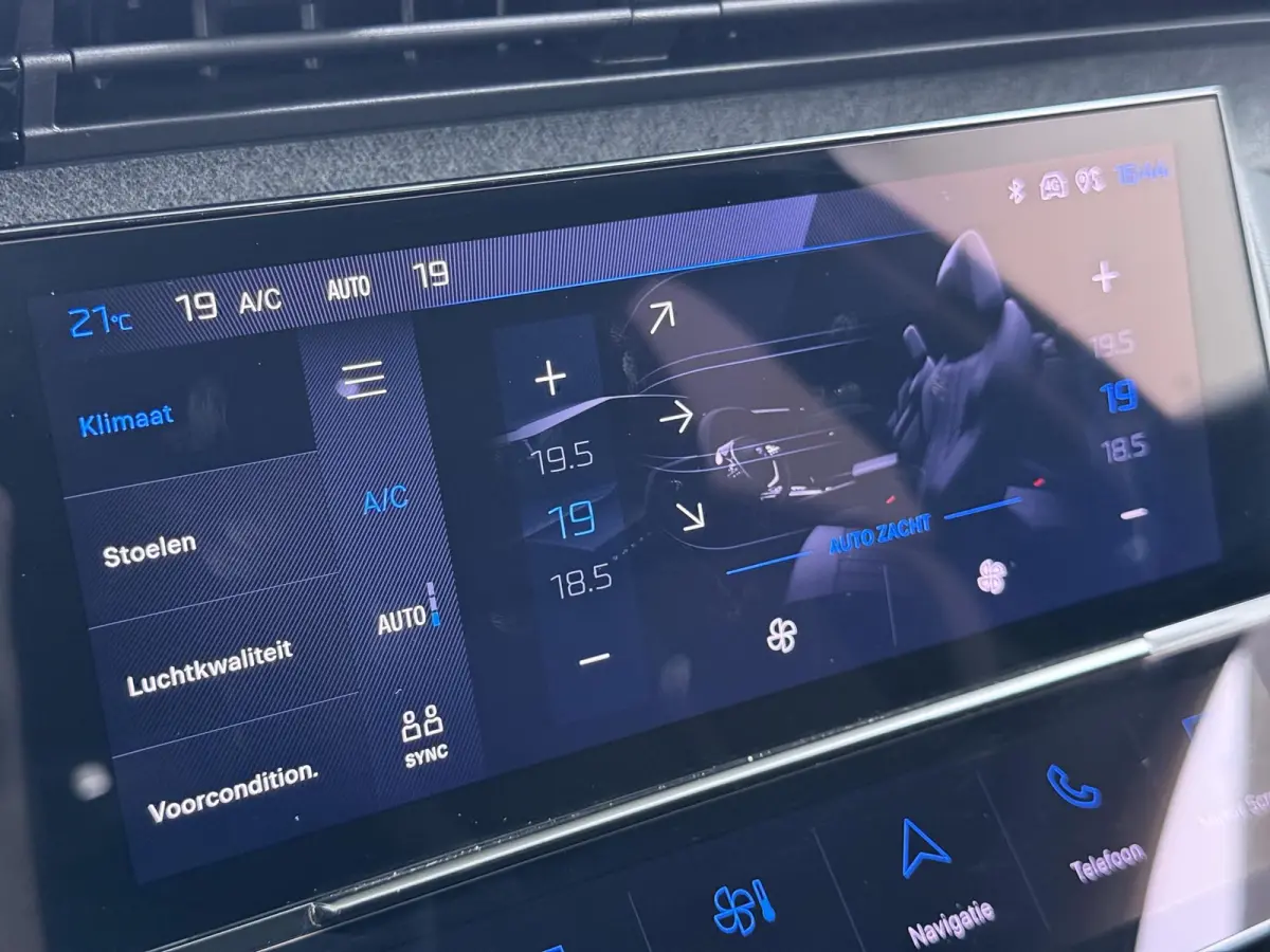 1.6 Plug-in Hybrid 180 Allure PHEV | STOELVERWARMING| DEALER ONDERHOUDEN| DODE HOEK SENSOR| ACHTERUITRIJCAMERA| RIJKLAARPRIJS INCL. 12 MND BOVAG GARANTIE|