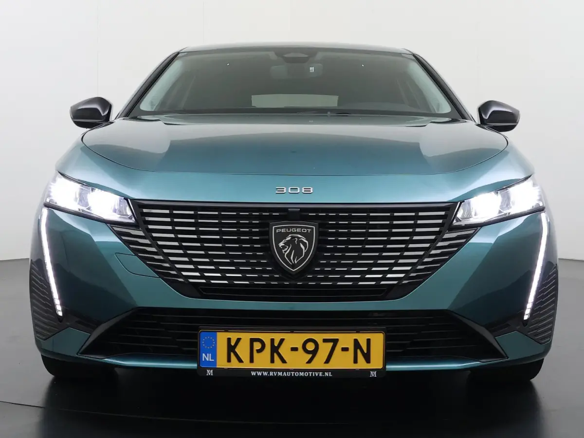 1.6 Plug-in Hybrid 180 Allure PHEV | STOELVERWARMING| DEALER ONDERHOUDEN| DODE HOEK SENSOR| ACHTERUITRIJCAMERA| RIJKLAARPRIJS INCL. 12 MND BOVAG GARANTIE|