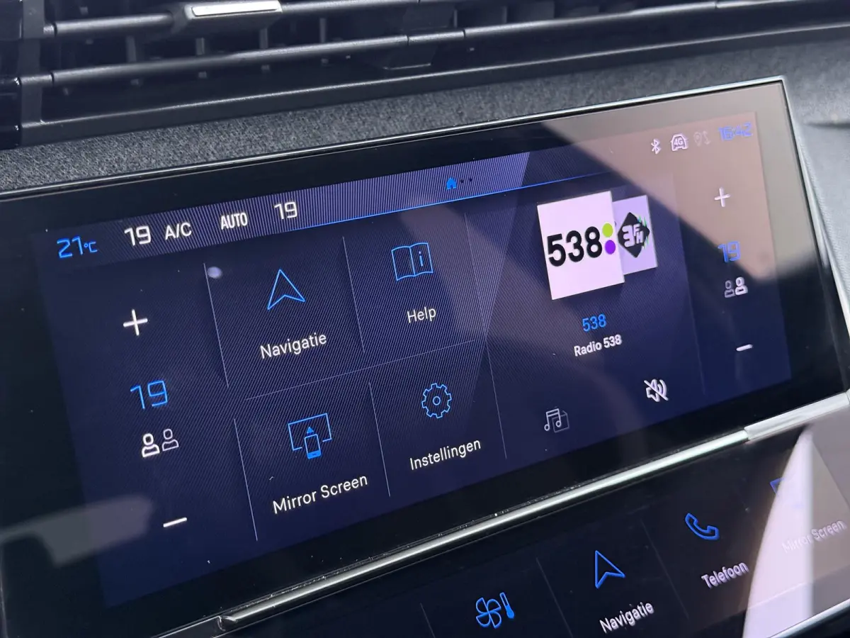1.6 Plug-in Hybrid 180 Allure PHEV | STOELVERWARMING| DEALER ONDERHOUDEN| DODE HOEK SENSOR| ACHTERUITRIJCAMERA| RIJKLAARPRIJS INCL. 12 MND BOVAG GARANTIE|