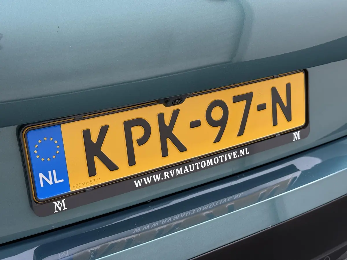 1.6 Plug-in Hybrid 180 Allure PHEV | STOELVERWARMING| DEALER ONDERHOUDEN| DODE HOEK SENSOR| ACHTERUITRIJCAMERA| RIJKLAARPRIJS INCL. 12 MND BOVAG GARANTIE|