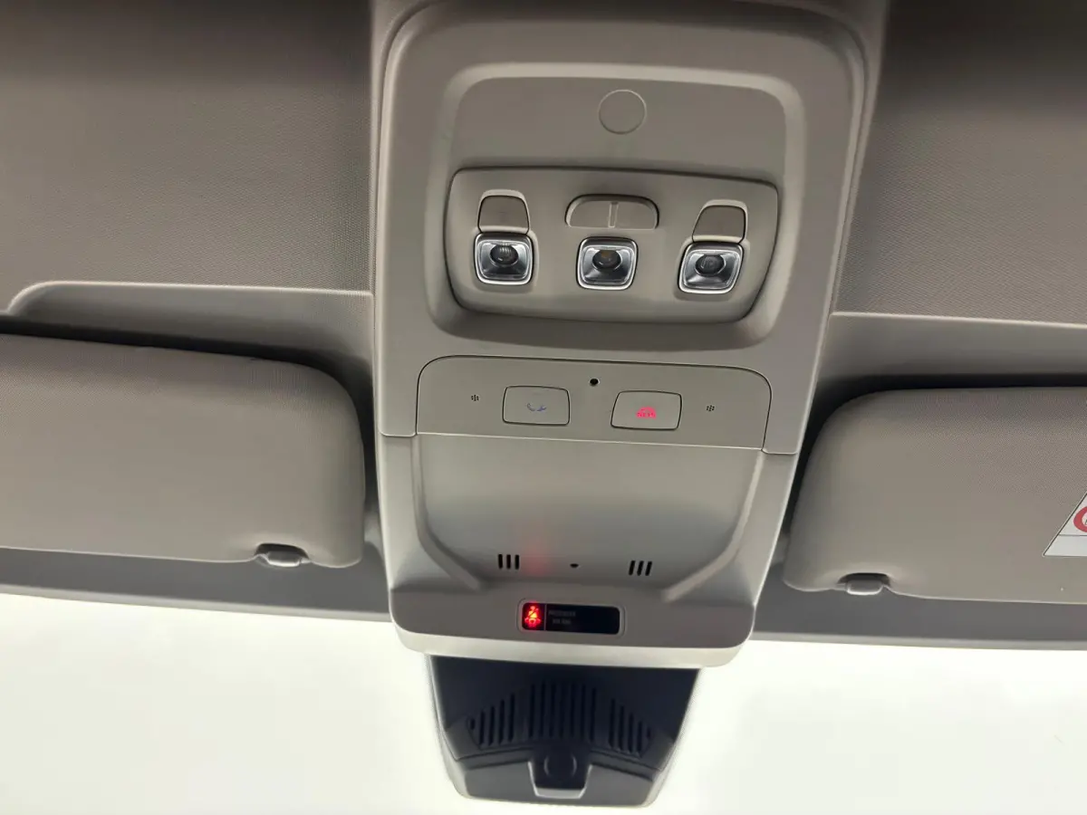 110 CDI L2 Pro Airco Cruise control Achteruitrijcamera Verwarmde stoel Trekhaak Parkeersensor achter Apple Carplay/ Android Auto