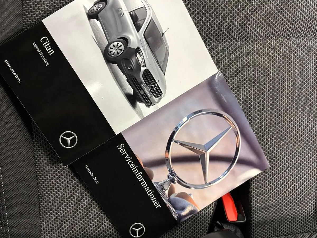 110 CDI L2 Pro Airco Cruise control Achteruitrijcamera Verwarmde stoel Trekhaak Parkeersensor achter Apple Carplay/ Android Auto