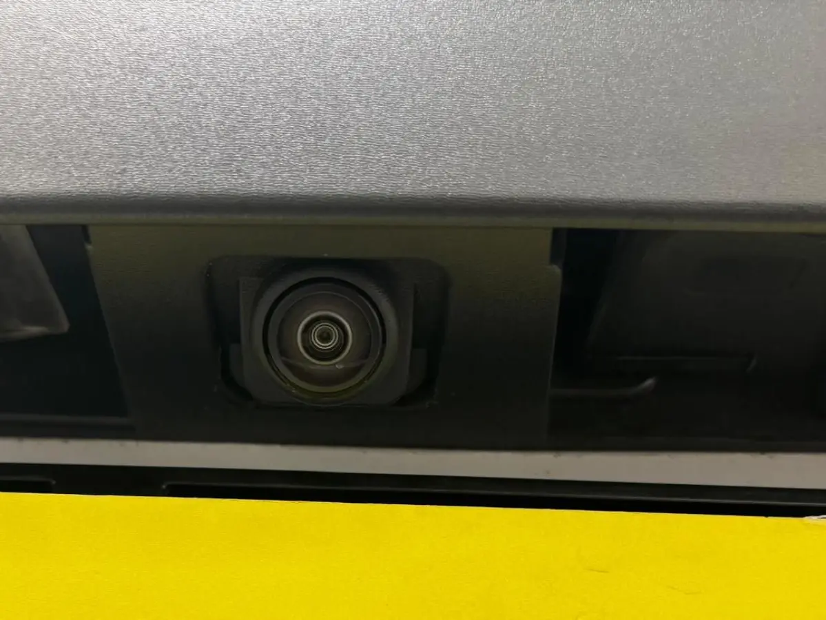 110 CDI L2 Pro Airco Cruise control Achteruitrijcamera Verwarmde stoel Trekhaak Parkeersensor achter Apple Carplay/ Android Auto