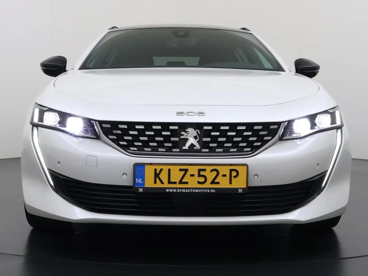 1.6 HYbrid GT VAN: 26.900,- VOOR: 22.440,- UW HERFSTVOORDEEL: 4.460,- PHEV| AFNEEMBARE TREKHAAK| PANO| ELEKTRISCHE ACHTERKLEP| ACHTERUITRIJCAMERA| RIJKLAAR GELEVERD INCL. 12 MND BOVAG GARANT