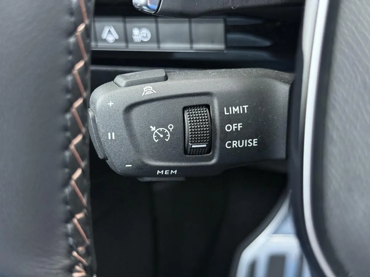1.6 HYbrid GT VAN: 26.900,- VOOR: 22.440,- UW HERFSTVOORDEEL: 4.460,- PHEV| AFNEEMBARE TREKHAAK| PANO| ELEKTRISCHE ACHTERKLEP| ACHTERUITRIJCAMERA| RIJKLAAR GELEVERD INCL. 12 MND BOVAG GARANT
