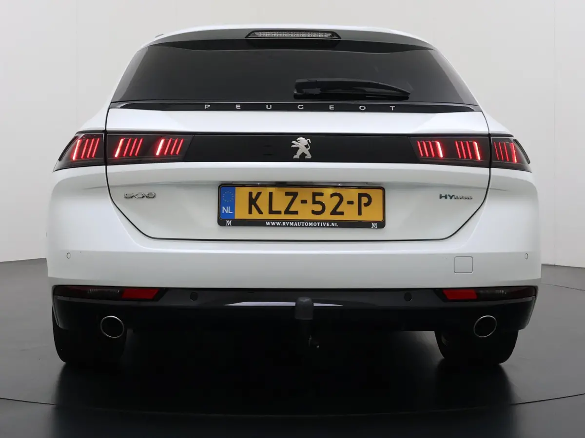 1.6 HYbrid GT VAN: 26.900,- VOOR: 22.440,- UW HERFSTVOORDEEL: 4.460,- PHEV| AFNEEMBARE TREKHAAK| PANO| ELEKTRISCHE ACHTERKLEP| ACHTERUITRIJCAMERA| RIJKLAAR GELEVERD INCL. 12 MND BOVAG GARANT