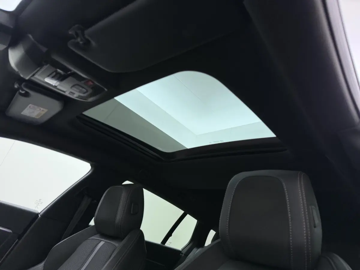 1.6 HYbrid GT VAN: 26.900,- VOOR: 22.440,- UW HERFSTVOORDEEL: 4.460,- PHEV| AFNEEMBARE TREKHAAK| PANO| ELEKTRISCHE ACHTERKLEP| ACHTERUITRIJCAMERA| RIJKLAAR GELEVERD INCL. 12 MND BOVAG GARANT
