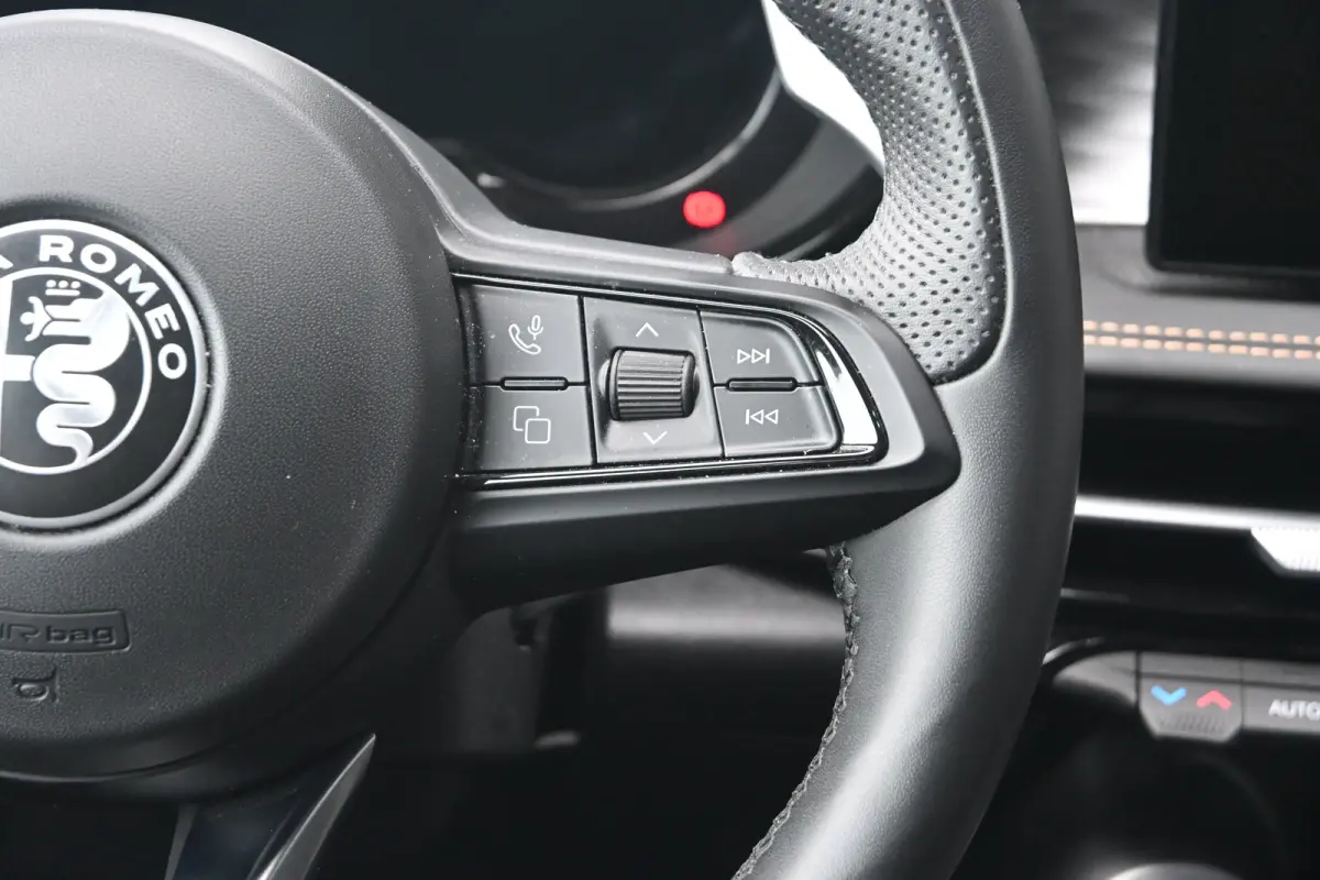 1.5T Hybrid Veloce | Vol-Leder | 360 Camera | Adaptive Cruise | 19"LMV | Dodehoek-Detectie | !!