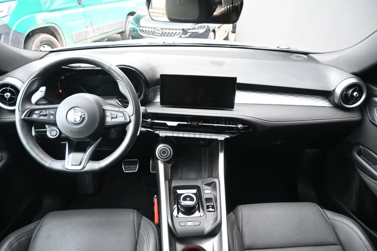 1.5T Hybrid Veloce | Vol-Leder | 360 Camera | Adaptive Cruise | 19"LMV | Dodehoek-Detectie | !!