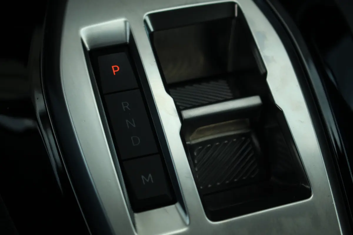 1.2 Hybride Style Aut. | Carplay | Airco | Cruise | Pdc | Centrale deurvergrendeling | | Carplay | Airco | Cruise | Pdc | Centrale deurvergrendeling |