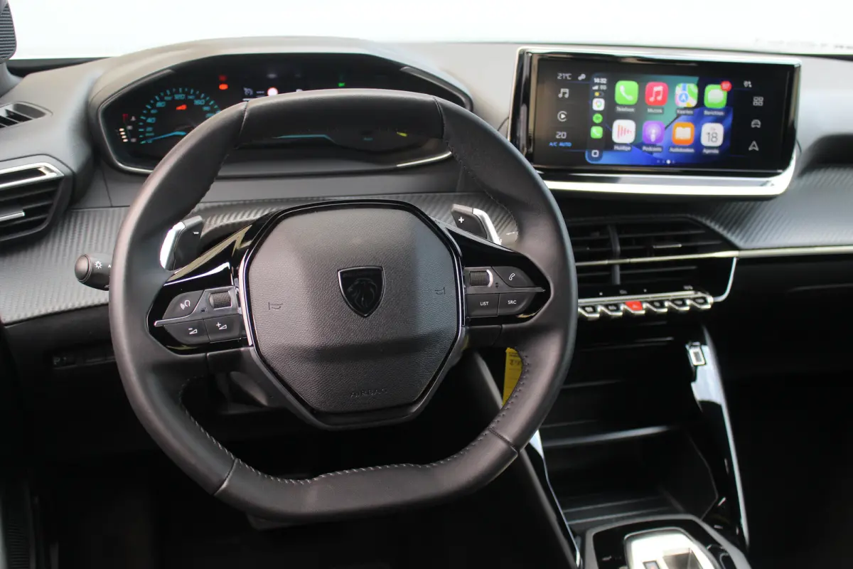 1.2 Hybride Style Aut. | Carplay | Airco | Cruise | Pdc | Centrale deurvergrendeling | | Carplay | Airco | Cruise | Pdc | Centrale deurvergrendeling |