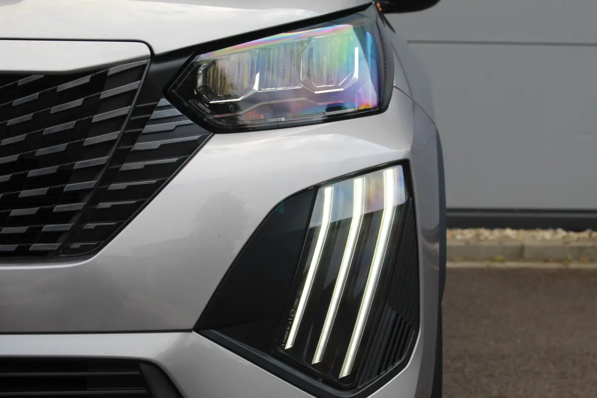 1.2 Hybride Style Aut. | Carplay | Airco | Cruise | Pdc | Centrale deurvergrendeling | | Carplay | Airco | Cruise | Pdc | Centrale deurvergrendeling |