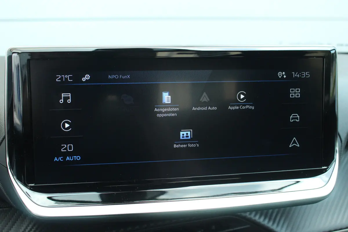 1.2 Hybride Style Aut. | Carplay | Airco | Cruise | Pdc | Centrale deurvergrendeling | | Carplay | Airco | Cruise | Pdc | Centrale deurvergrendeling |