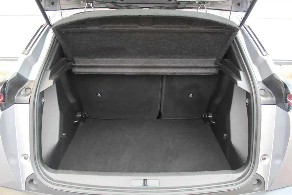 1.2 Hybride Style Aut. | Carplay | Airco | Cruise | Pdc | Centrale deurvergrendeling | | Carplay | Airco | Cruise | Pdc | Centrale deurvergrendeling |