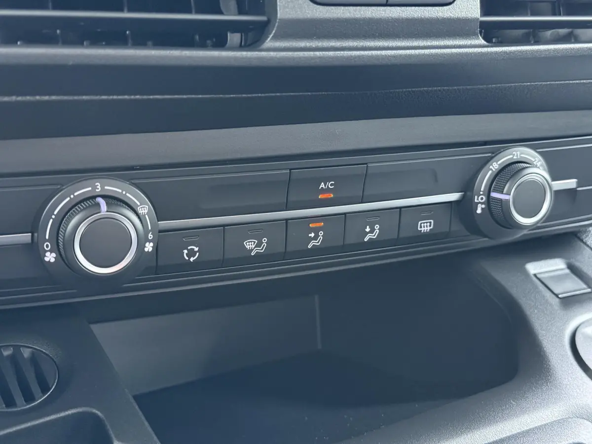 Plus M L1 50 kWh RIJKLAARPRIJS INC. 12 MND BOVAGGARANTIE | NIEUWE AUTO 10 KM! | 3-FASE LADEN| PARKEERSENSOREN ACHTER|
