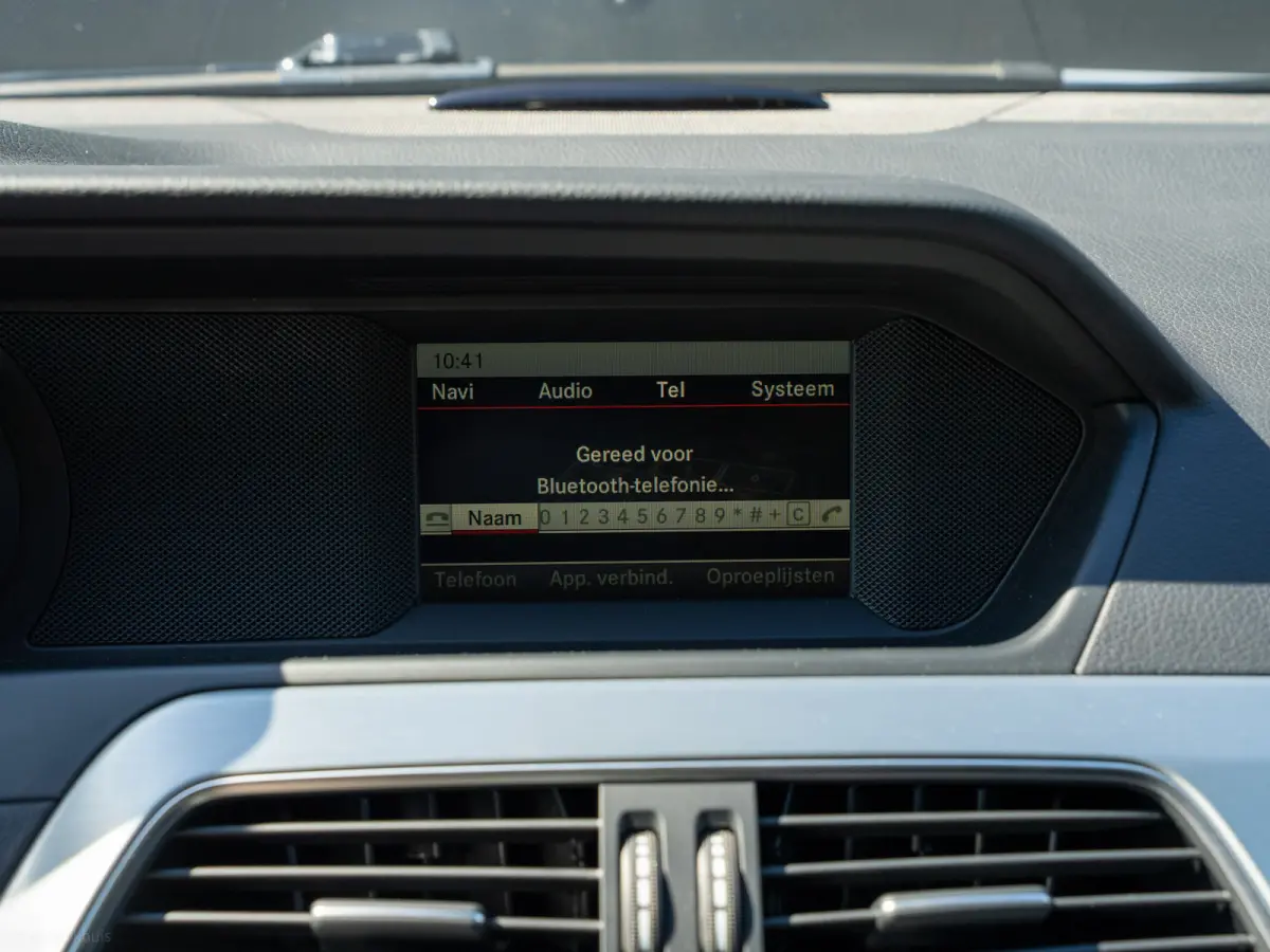 180 Ambition Avantgarde AMG-line NIEUWSTAAT I AMG-line I Trekhaak I 1800kg I Leer I Navi I 17"' I NAP I Xenon I NL-auto I