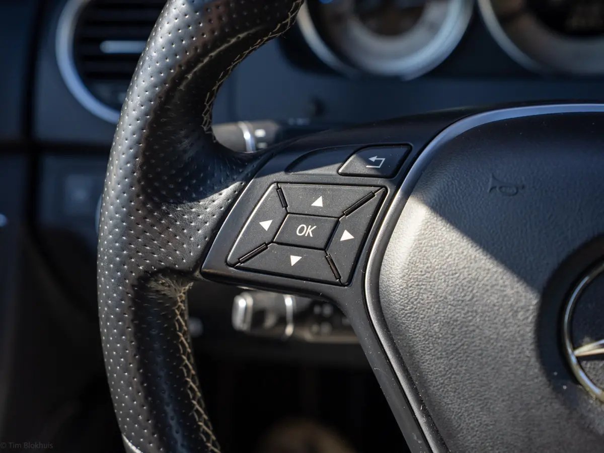180 Ambition Avantgarde AMG-line NIEUWSTAAT I AMG-line I Trekhaak I 1800kg I Leer I Navi I 17"' I NAP I Xenon I NL-auto I