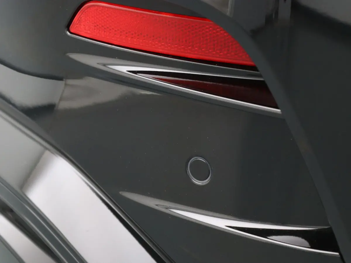 GT 52 kWh Premium Devialet Audio | 19"Snowflake Diamantee