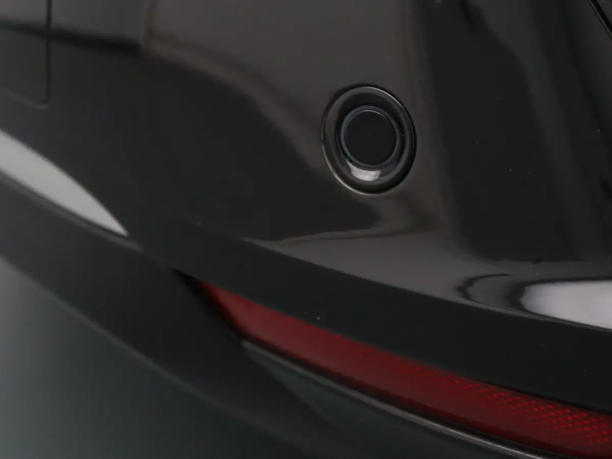 HEV 145pk Instyle 360° Camera | Cruise | Navi | Parkeersens. v+a | Bose