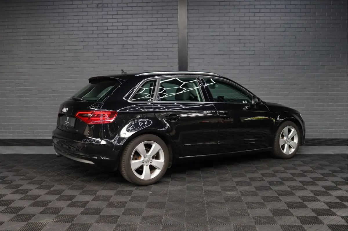 1.4 TFSI Ambiente Pro Line plus | SPORTSTOELEN | PDC | NAVI | CLIMATE CONTROL | STOELVERWARMING |
