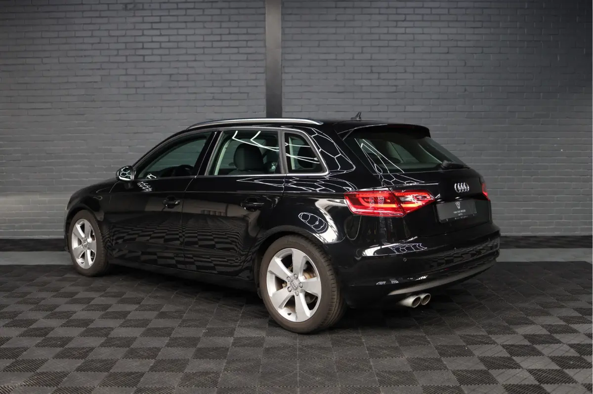 1.4 TFSI Ambiente Pro Line plus | SPORTSTOELEN | PDC | NAVI | CLIMATE CONTROL | STOELVERWARMING |