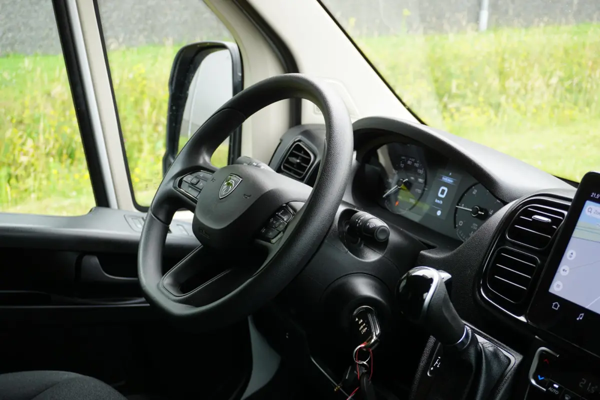 2.2 BlueHDi 180 L4H2 3.5t 180 pk |Automaat |Adaptive Cruise |Digitaal dashboard en groot scherm |Climate control |EURO6 |Topstaat |Betimmering