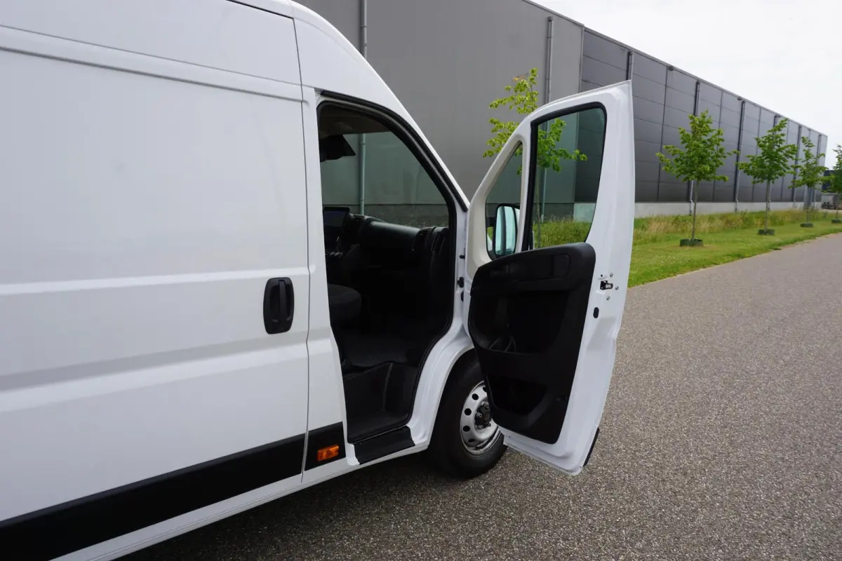 2.2 BlueHDi 180 L4H2 3.5t 180 pk |Automaat |Adaptive Cruise |Digitaal dashboard en groot scherm |Climate control |EURO6 |Topstaat |Betimmering