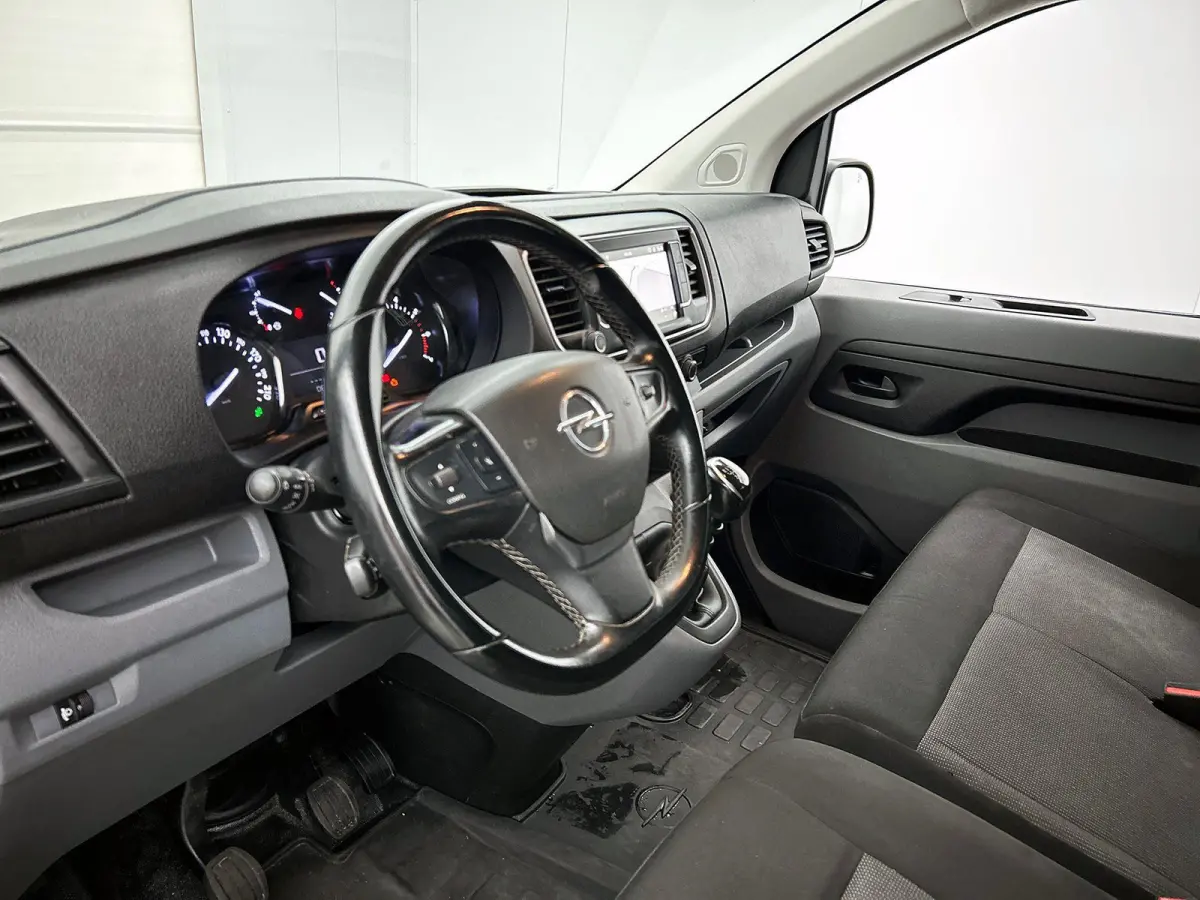 1.5 CDTI L3H1 Edition Dubbele Cabine Airco Navigatie Bluetooth Parkeersensoren Camera Trekhaak