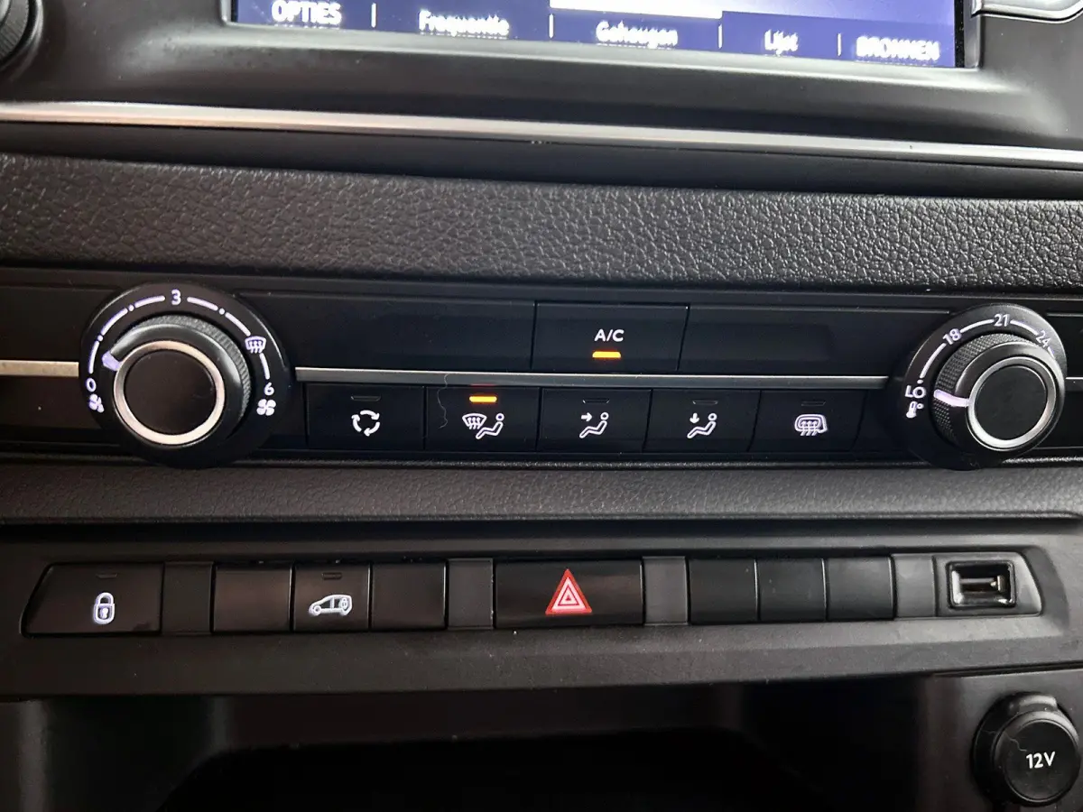 1.5 CDTI L3H1 Edition Dubbele Cabine Airco Navigatie Bluetooth Parkeersensoren Camera Trekhaak