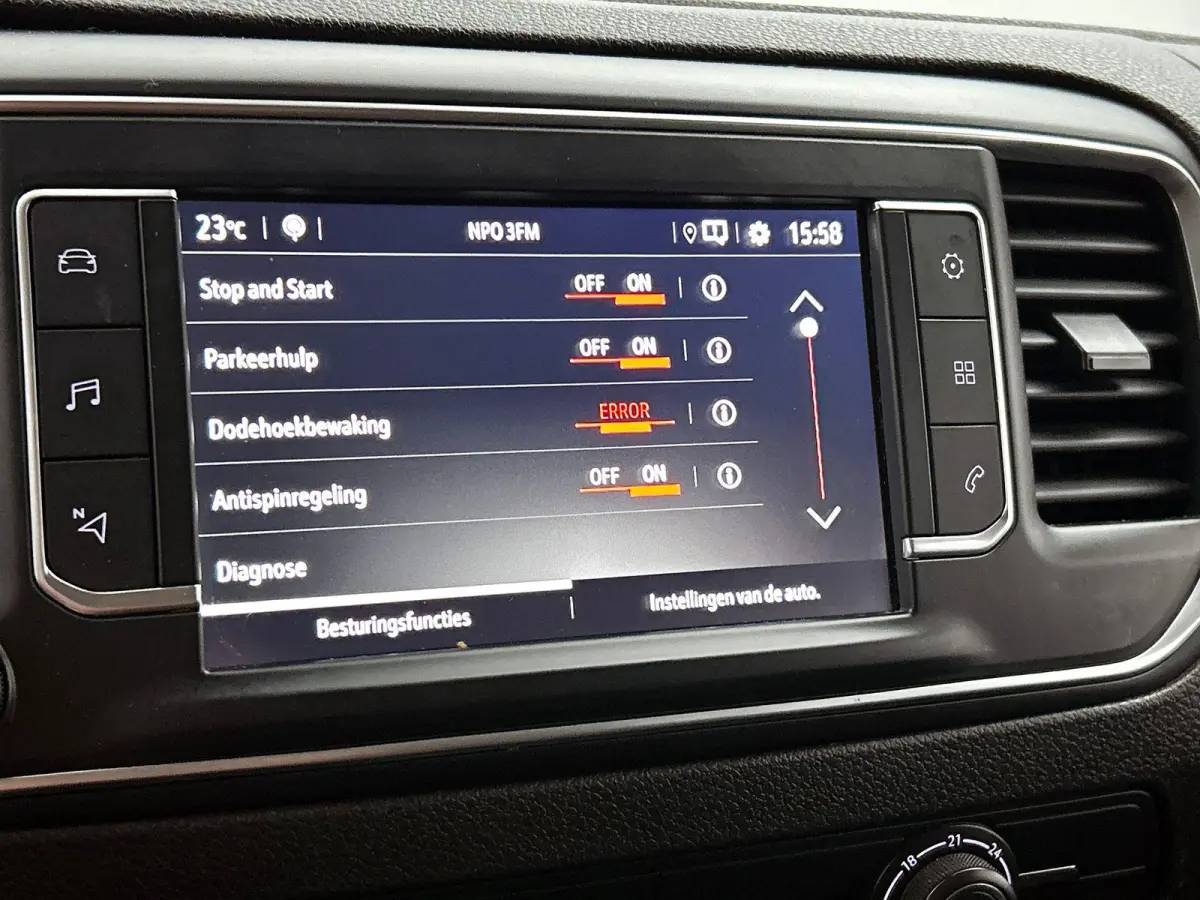 1.5 CDTI L3H1 Edition Dubbele Cabine Airco Navigatie Bluetooth Parkeersensoren Camera Trekhaak