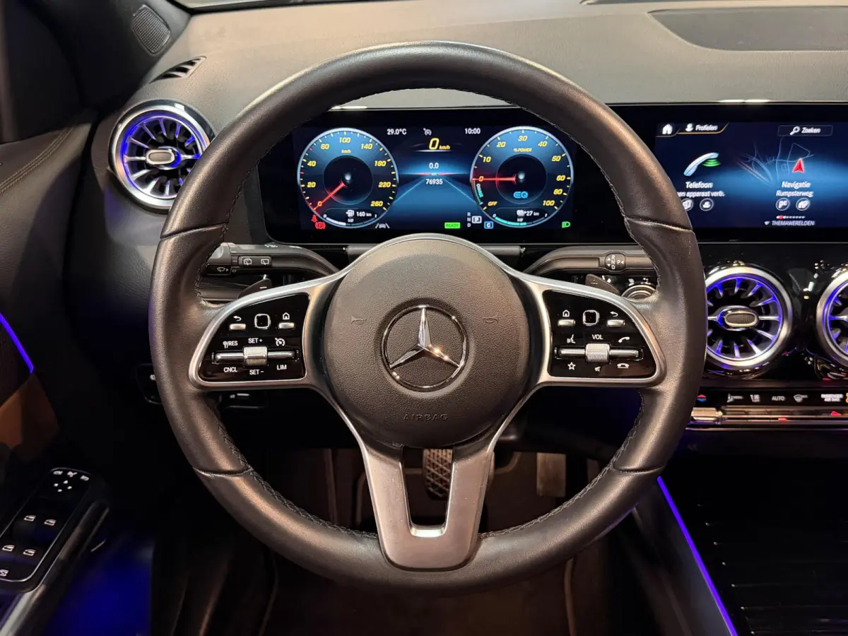 250 e Business Solution Luxury Limited 18"/Trekhaak/Sfeerverlichting/Camera/PDC v+a/Apple Carplay & Android Auto