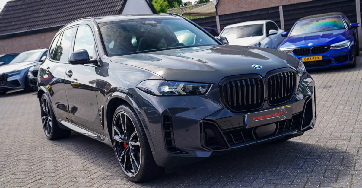 XDrive50e High Executive | X5M Kuipstoelen | Driving assistant Prof | HuD | Dravit Grau | Luchtvering | Stoelverkoeling |