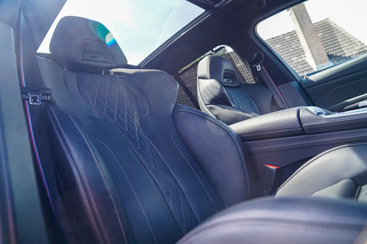 XDrive50e High Executive | X5M Kuipstoelen | Driving assistant Prof | HuD | Dravit Grau | Luchtvering | Stoelverkoeling |