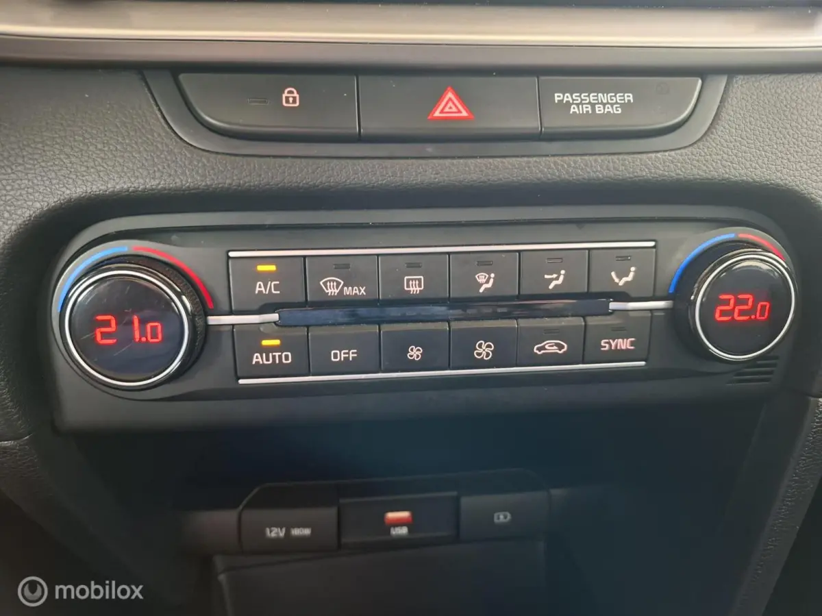 1.0 T-GDi DynamicLine | CARPLAY | PARK. SENSOR - RIJKLAARPRIJS
