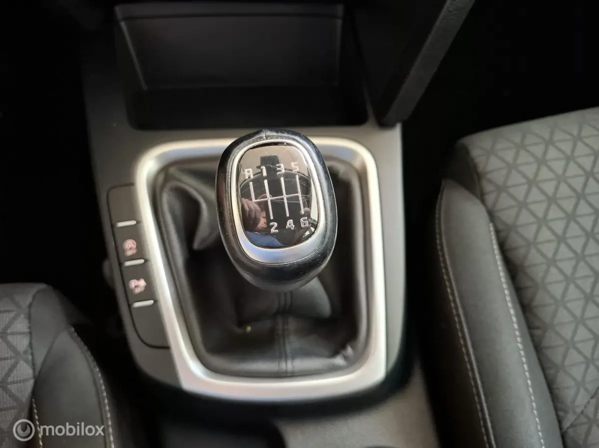 1.0 T-GDi DynamicLine | CARPLAY | PARK. SENSOR - RIJKLAARPRIJS