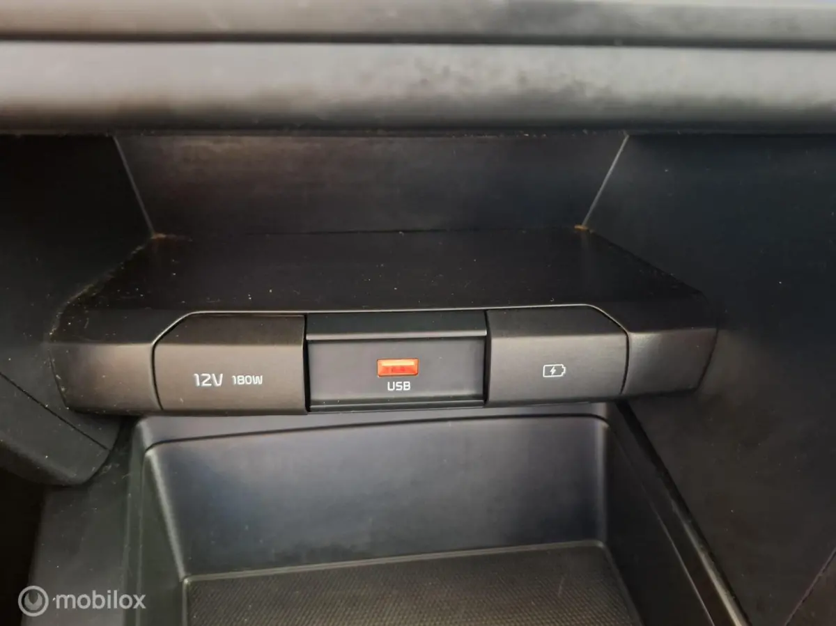 1.0 T-GDi DynamicLine | CARPLAY | PARK. SENSOR - RIJKLAARPRIJS
