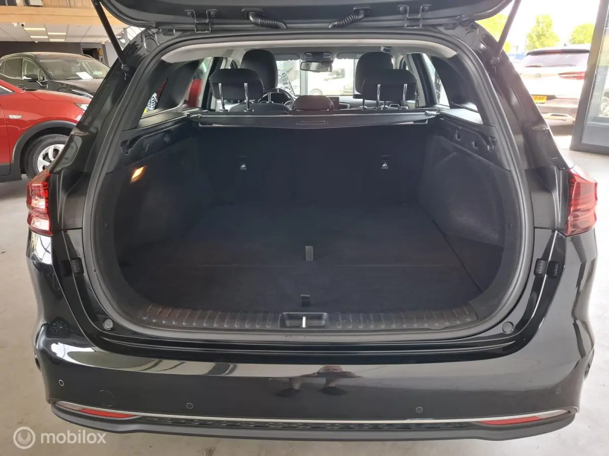 1.0 T-GDi DynamicLine | CARPLAY | PARK. SENSOR - RIJKLAARPRIJS