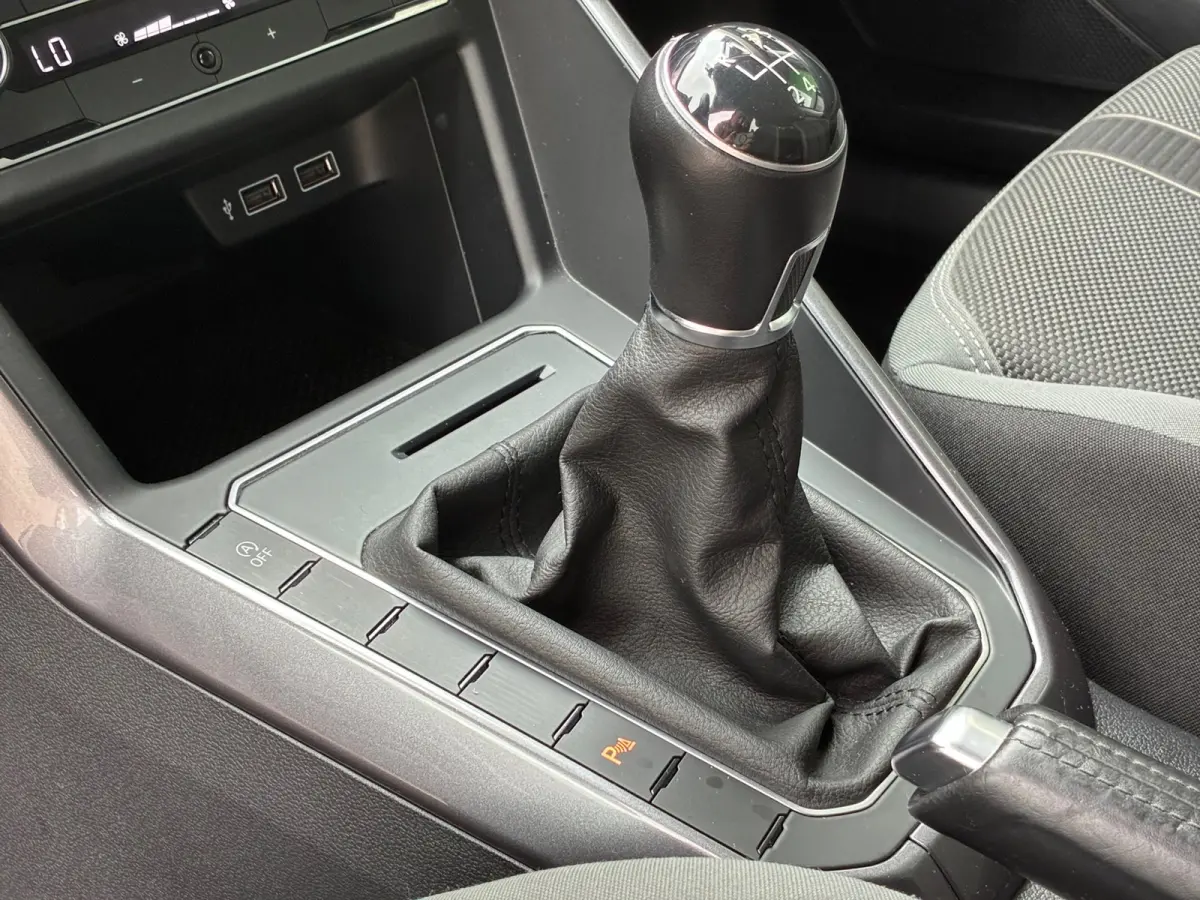 1.0 TSI |R-Line|Navigatie|Camera|CruiseControl|Climatronic