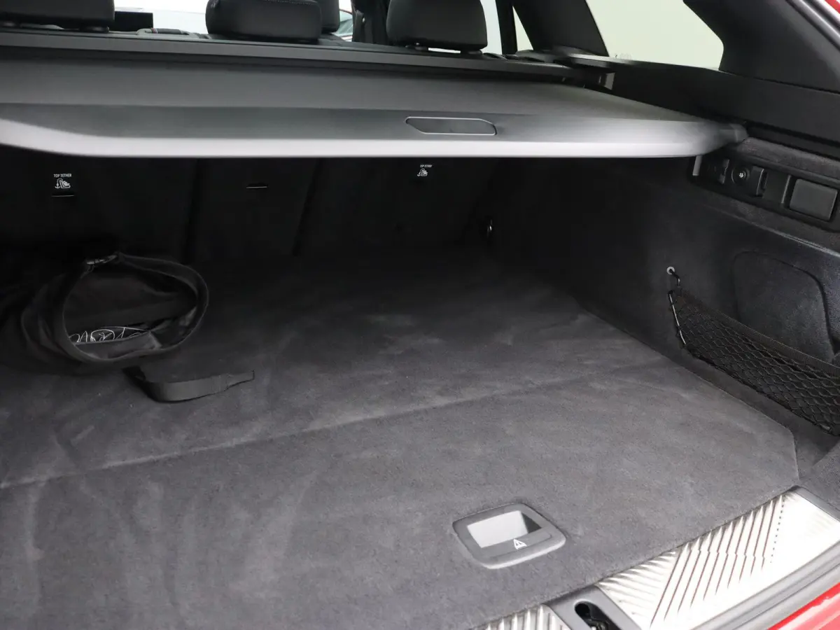 550e xDrive M Sportpakket Pro | Innovation Pack | Travel Pack | Comfort Pack | Trekhaak | Comfortstoelen | Driving Assistant Professional | Bowers & Wilkins | 21''
