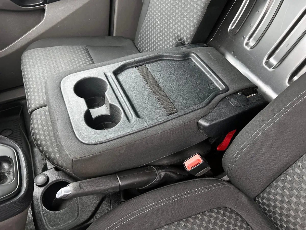 1.5 EcoBlue L2 Trend Automaat Navi Airco Parkeersensoren Cruise Control 3Zits Camera DAB+