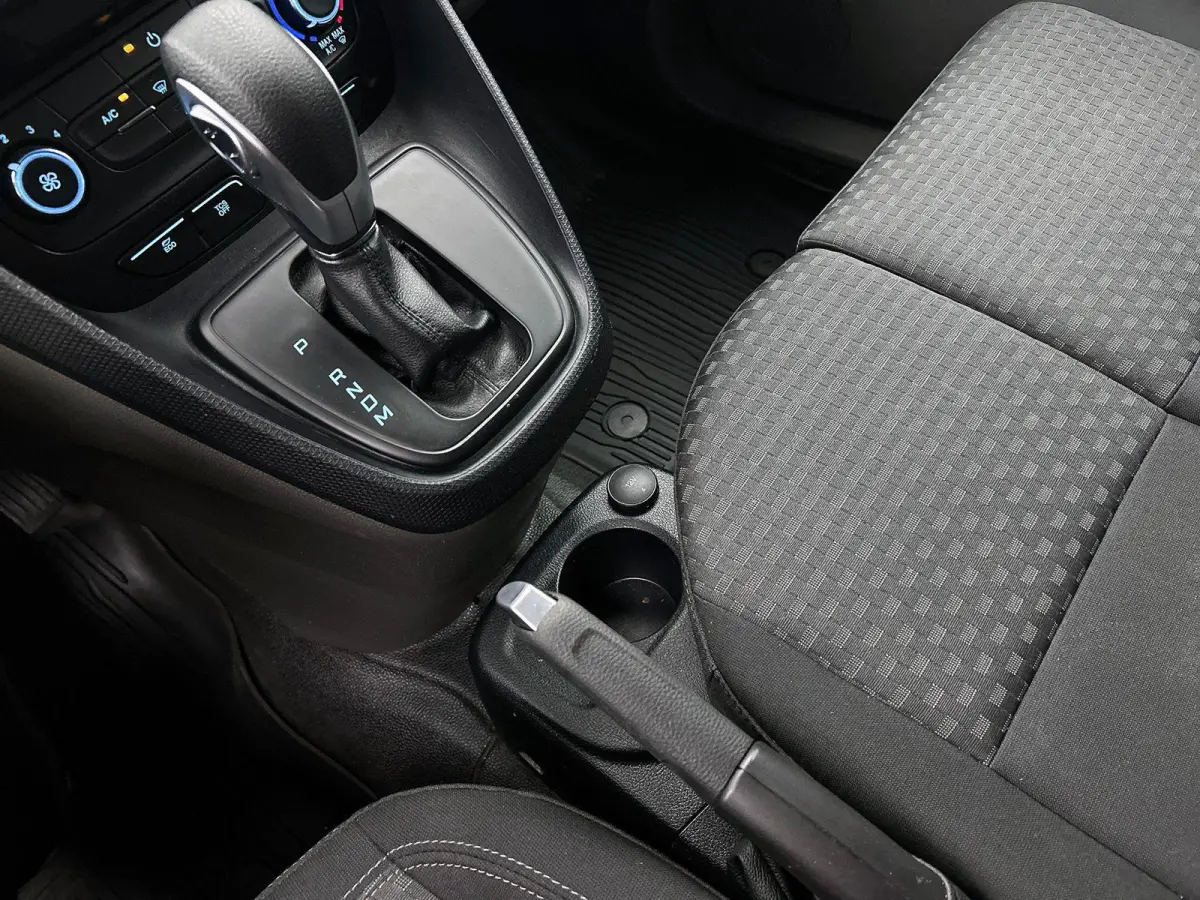 1.5 EcoBlue L2 Trend Automaat Navi Airco Parkeersensoren Cruise Control 3Zits Camera DAB+