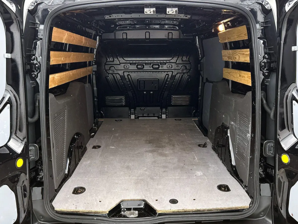 1.5 EcoBlue L2 Trend Automaat Navi Airco Parkeersensoren Cruise Control 3Zits Camera DAB+