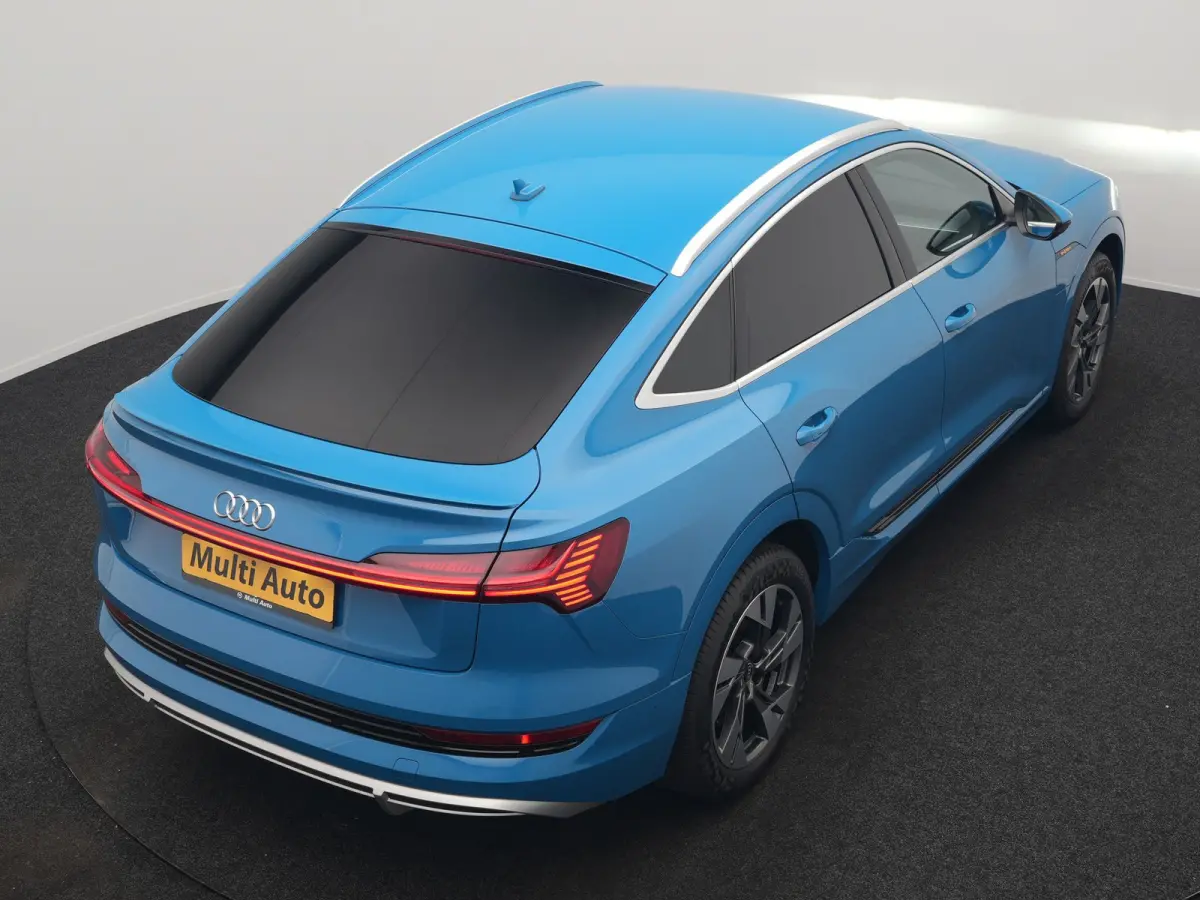 50 Quattro S Line 71 kWh 313pk Dealer O.H. | Luchtvering | Adaptive Cruise | Nachtzicht | Head Up | Camera | Alcantara Sportstoelen Verwarmd | Keyless | 20"L.M | Navigatie | DAB | Virtual Co