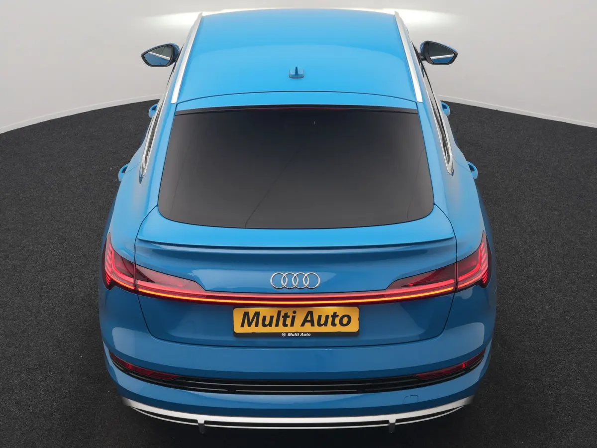 50 Quattro S Line 71 kWh 313pk Dealer O.H. | Luchtvering | Adaptive Cruise | Nachtzicht | Head Up | Camera | Alcantara Sportstoelen Verwarmd | Keyless | 20"L.M | Navigatie | DAB | Virtual Co