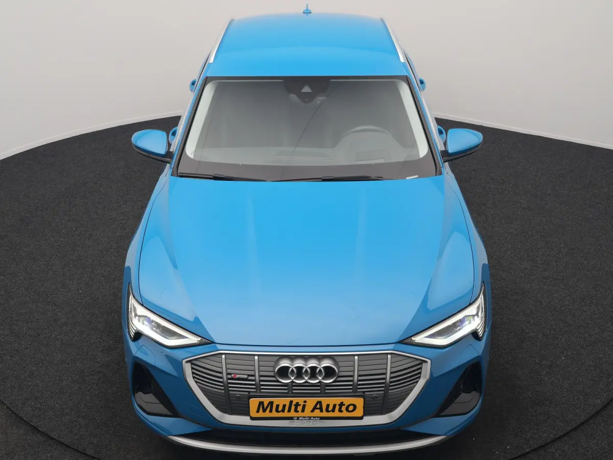 50 Quattro S Line 71 kWh 313pk Dealer O.H. | Luchtvering | Adaptive Cruise | Nachtzicht | Head Up | Camera | Alcantara Sportstoelen Verwarmd | Keyless | 20"L.M | Navigatie | DAB | Virtual Co
