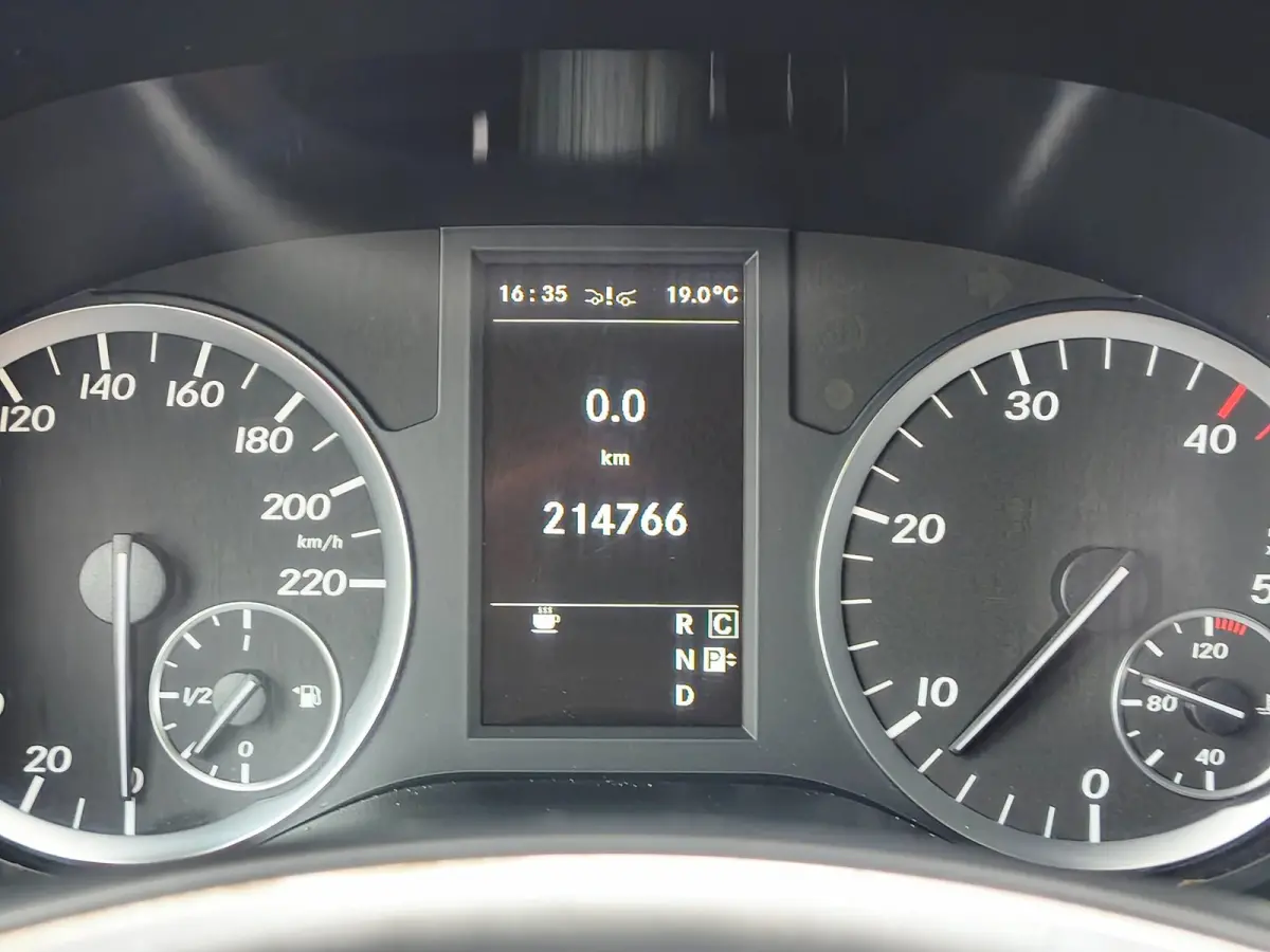 116CDI XXL AUTOM LEER LED TREKHAAK