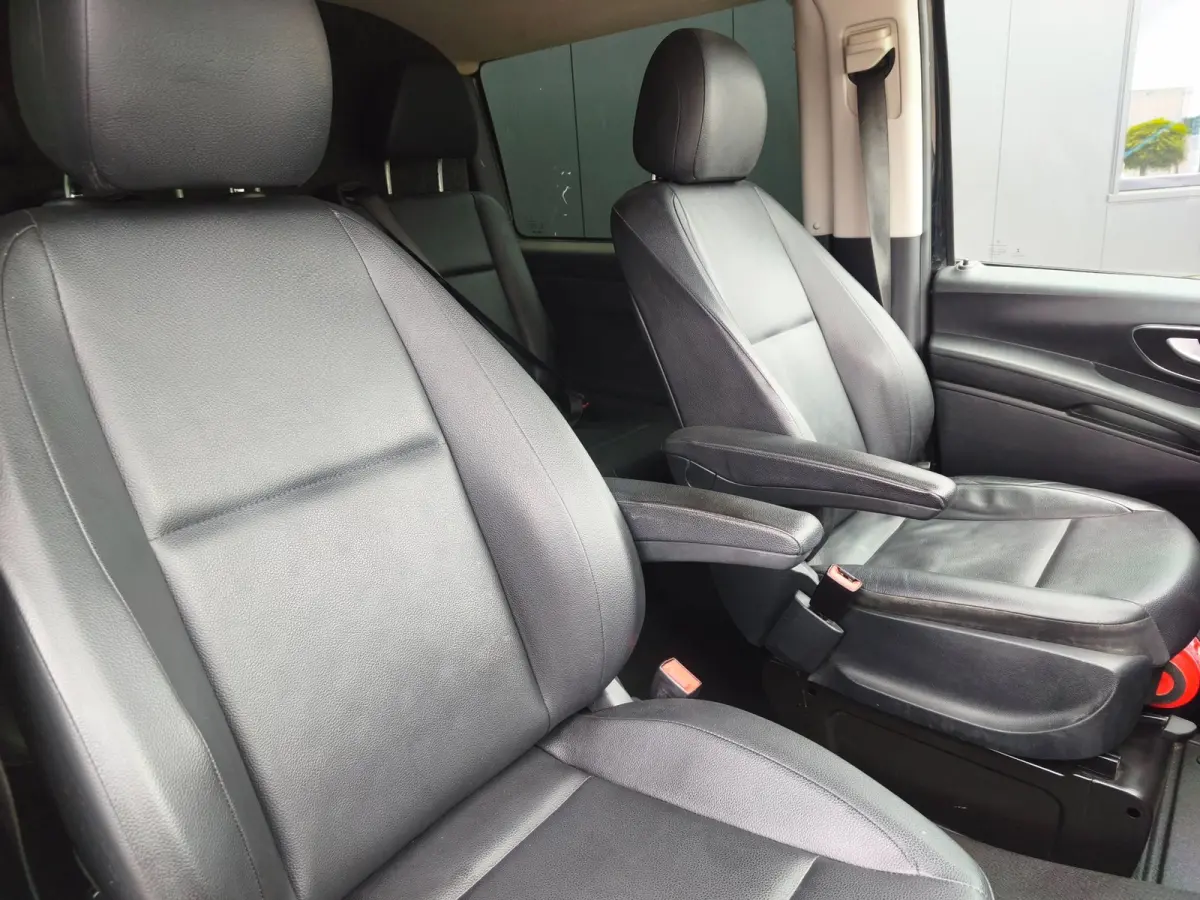 116CDI XXL AUTOM LEER LED TREKHAAK